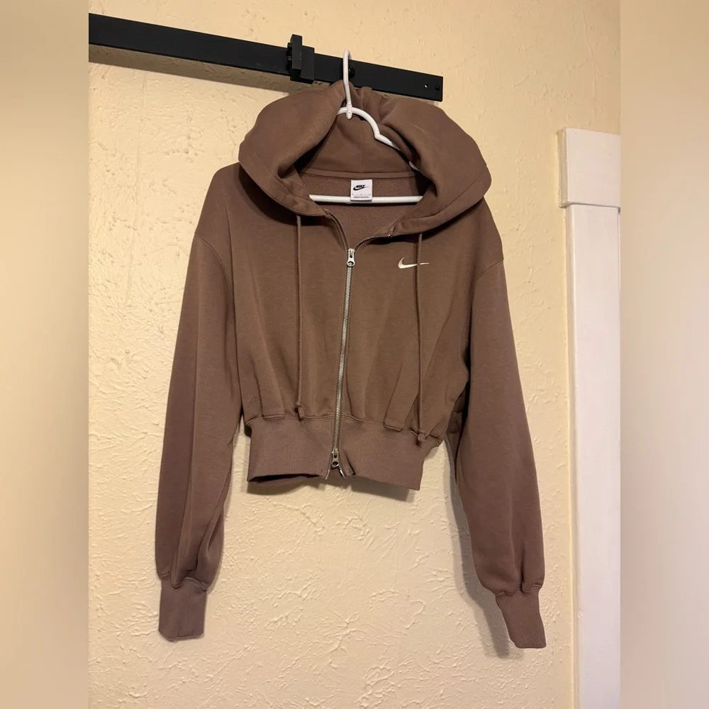 Nike Brown Cropped Hoodie - Picture 1 of 4